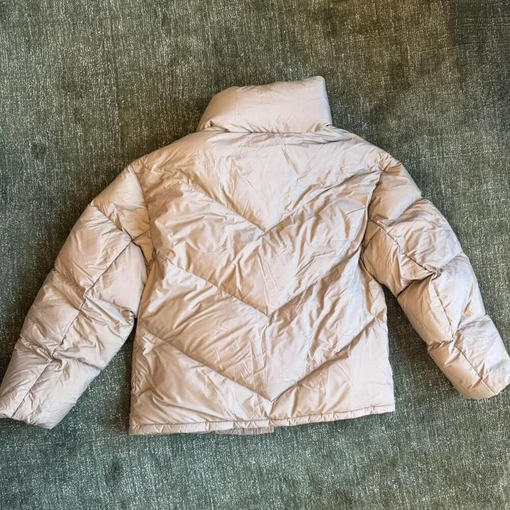 Aritzia Women's Tan and Cream Coat